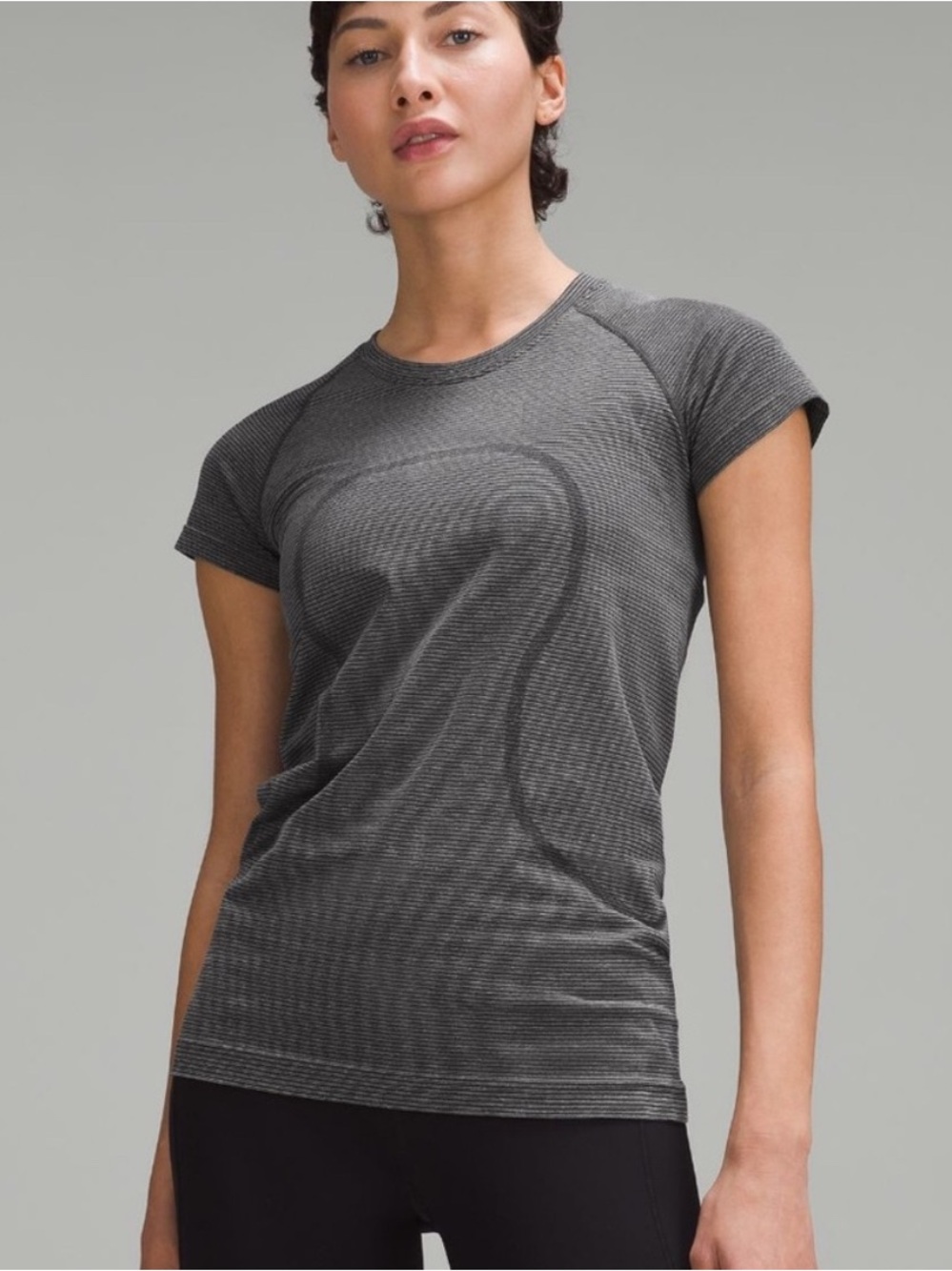 Lululemon Swiftly Tech Short Sleeve Size 2